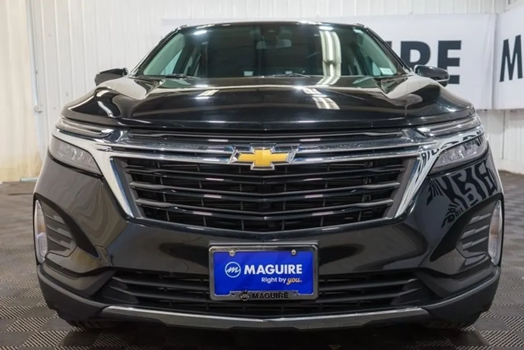 2022 Chevrolet Equinox LT photo 1