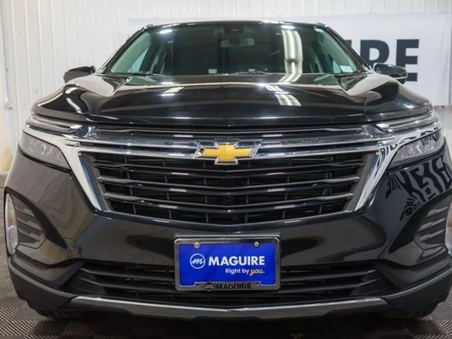 2022 Chevrolet Equinox LT photo 1