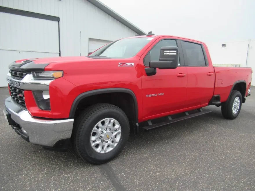 2021 Chevrolet Silverado 3500HD LT photo 1