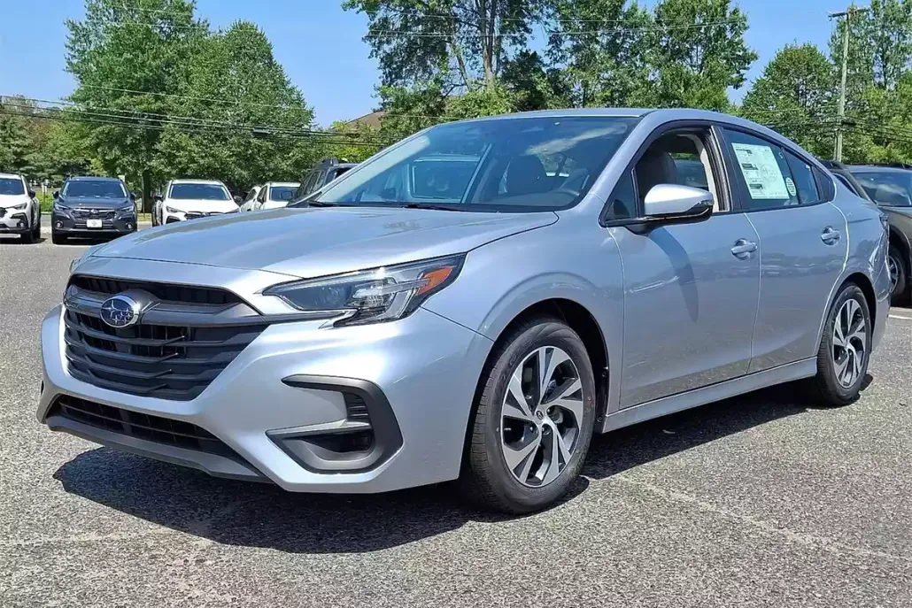 2025 Subaru Legacy Premium photo 1