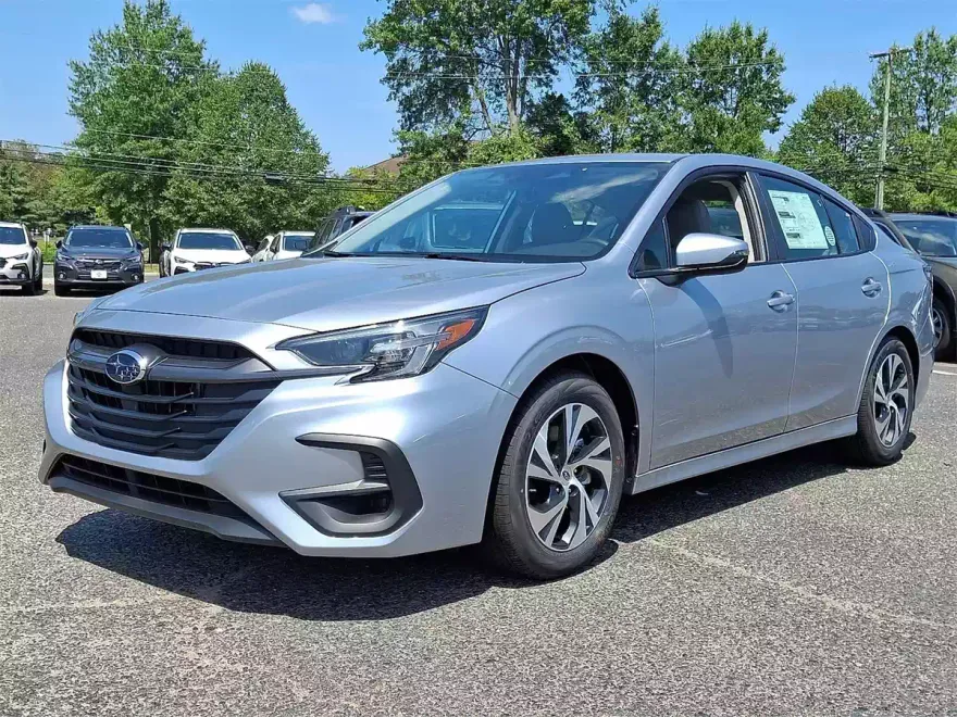 2025 Subaru Legacy Premium photo 1