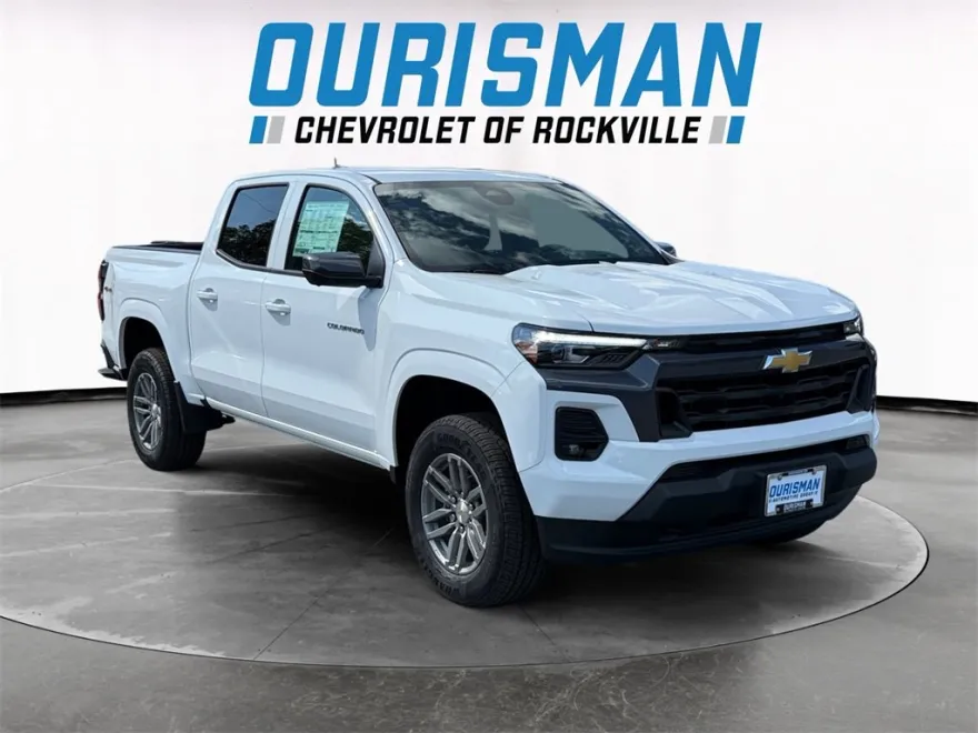 2026 Chevrolet Colorado LT photo 1