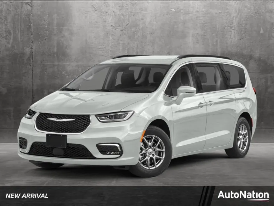 2021 Chrysler Pacifica Touring L photo 1