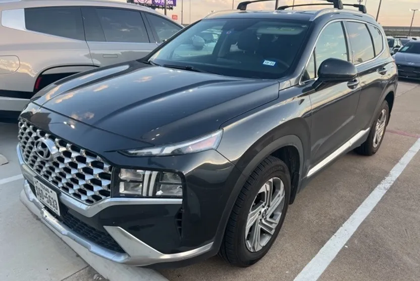 2021 Hyundai Santa Fe SEL photo 1