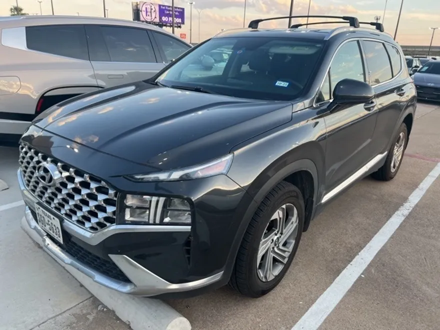 2021 Hyundai Santa Fe SEL photo 1
