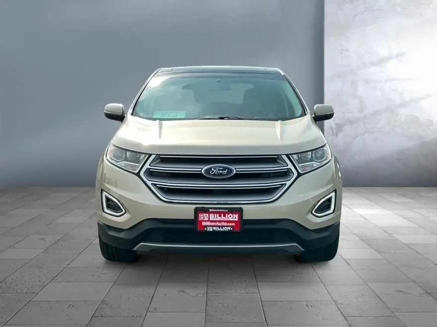 2018 Ford Edge Titanium photo 1