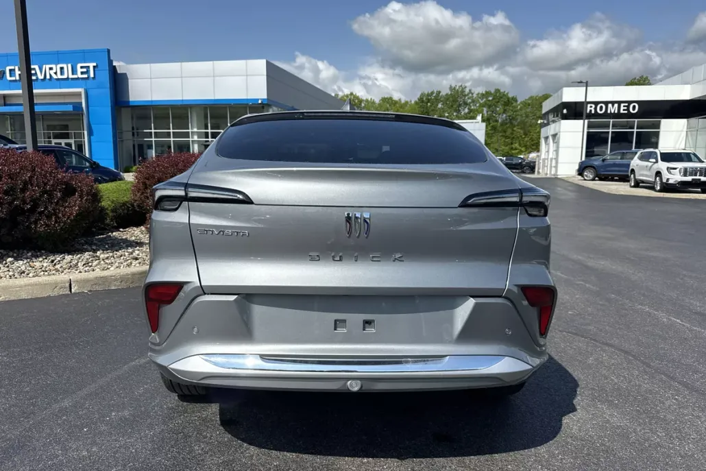 2025 Buick Envista Avenir photo 1