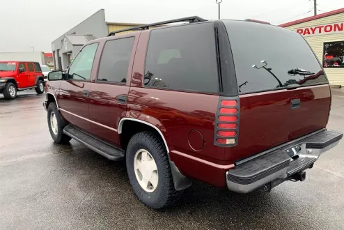 1998 Gmc Yukon photo 2