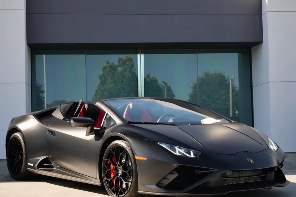 2023 Lamborghini Huracan Evo Spyder photo 1
