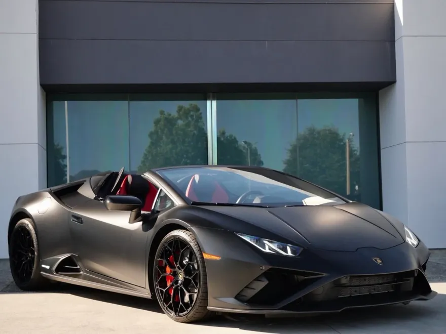 2023 Lamborghini Huracan Evo Spyder photo 1