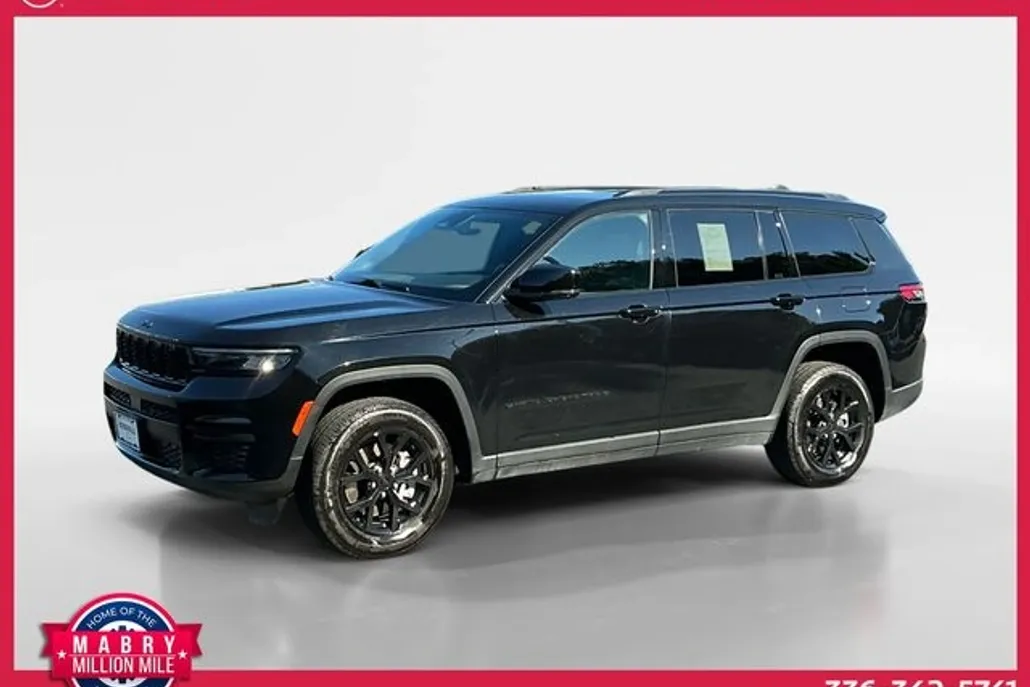 2024 Jeep Grand Cherokee Laredo Altitude photo 1