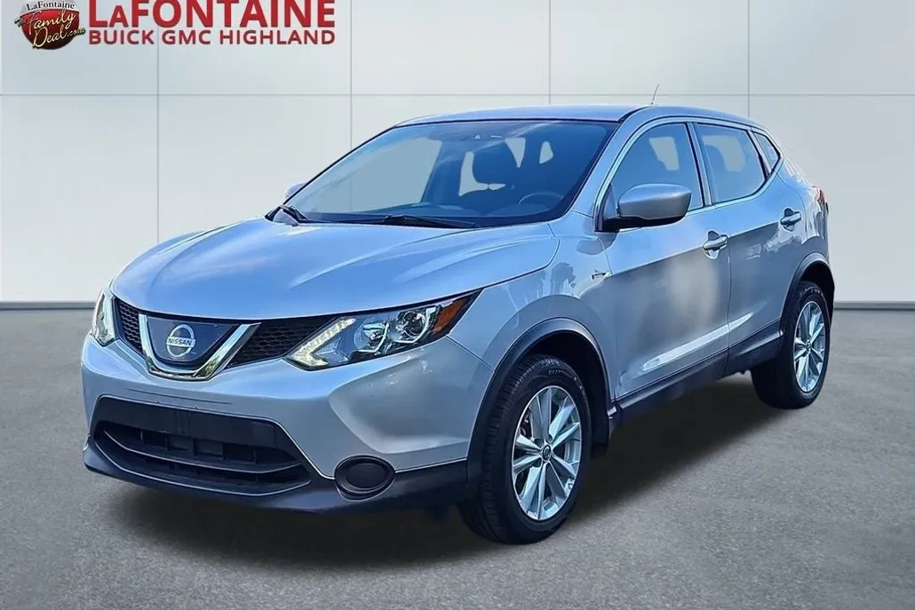 2019 Nissan Rogue Sport S photo 1