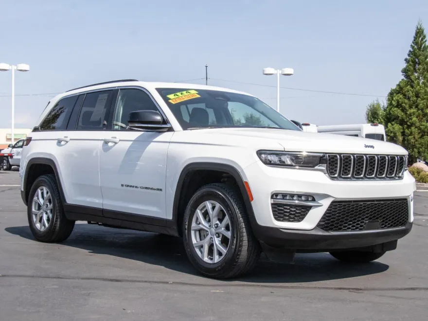 2023 Jeep Grand Cherokee Limited photo 1