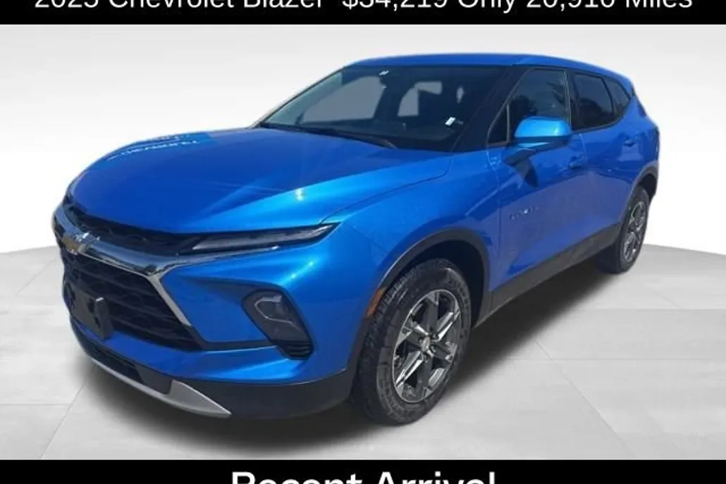 2025 Chevrolet Blazer 2LT photo 1