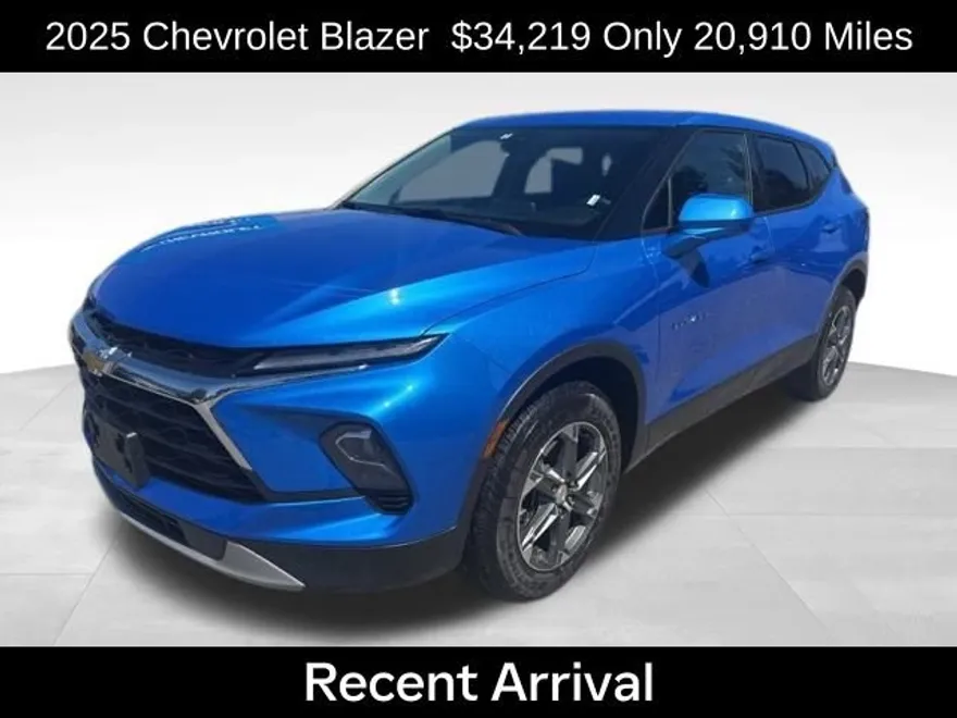2025 Chevrolet Blazer 2LT photo 1