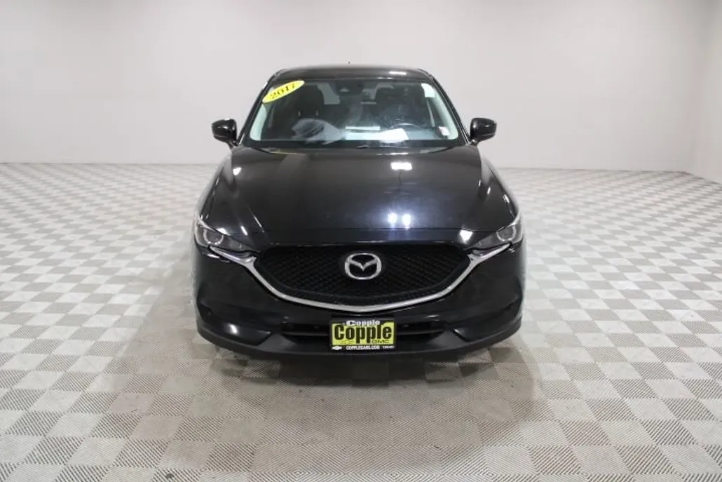 2017 Mazda CX-5 Sport photo 1