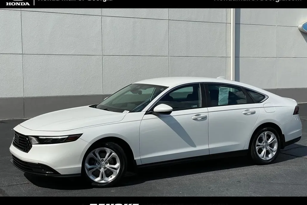 2023 Honda Accord LX photo 1