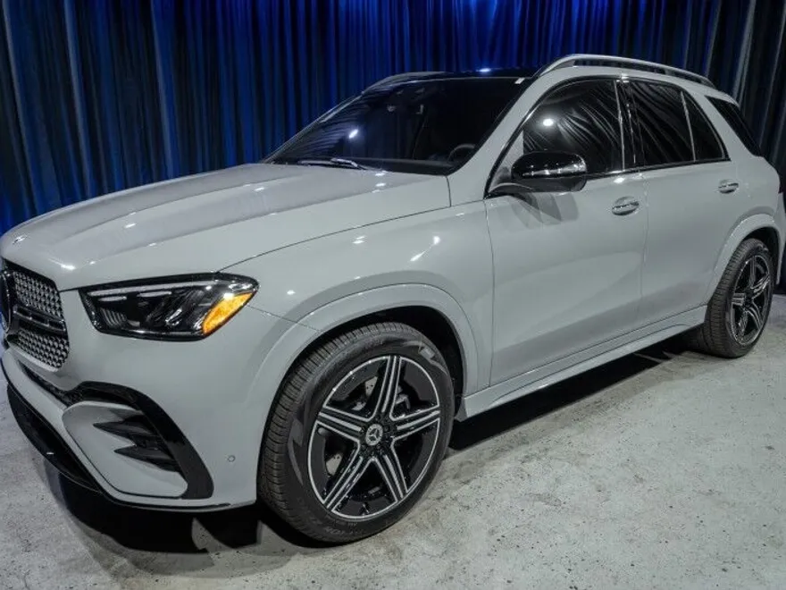 2025 Mercedes Benz GLE 450 4MATIC photo 1