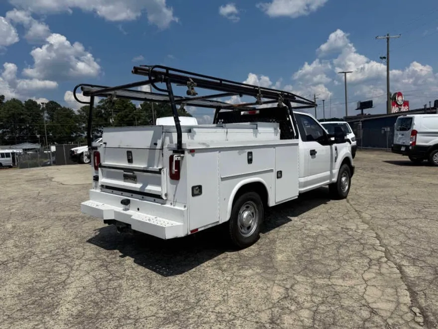 2019 Ford F-350 XL photo 1