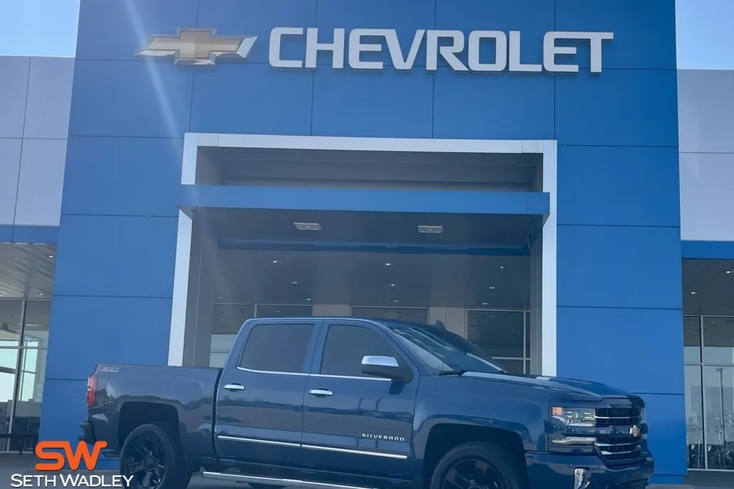 2018 Chevrolet Silverado 1500 LTZ photo 1