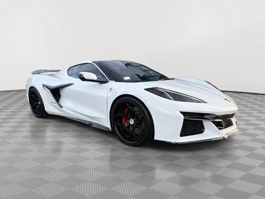 2023 Chevrolet Corvette Z06 1LZ photo 1