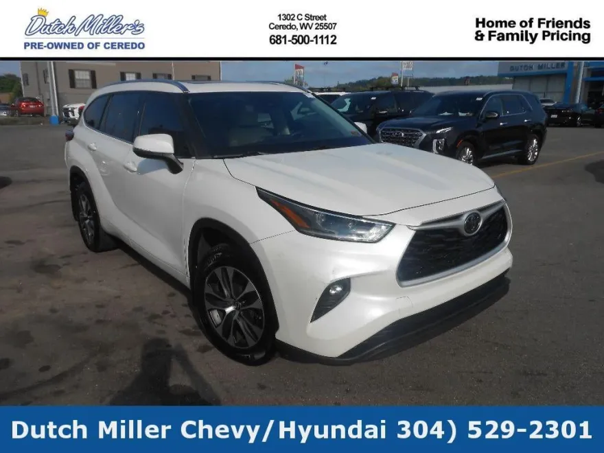 2021 Toyota Highlander XLE photo 1