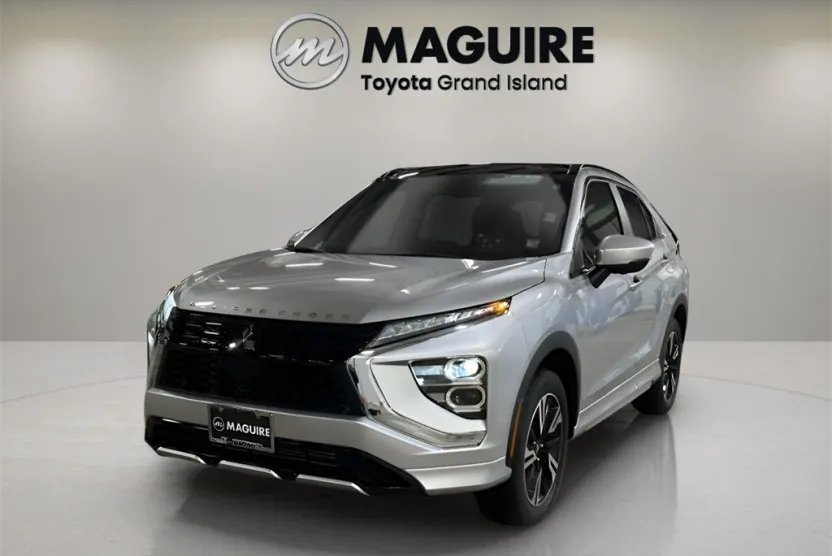 2025 Mitsubishi Eclipse Cross SEL photo 1