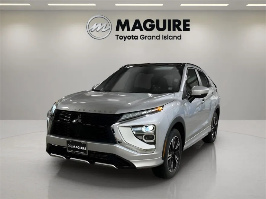 2025 Mitsubishi Eclipse Cross SEL photo 1