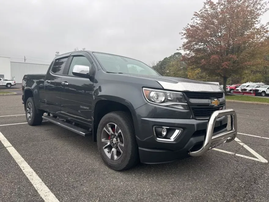 2017 Chevrolet Colorado Z71 photo 1