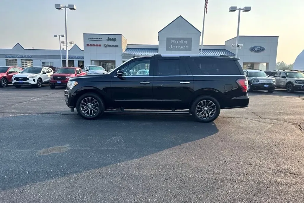2021 Ford Expedition Limited MAX photo 1
