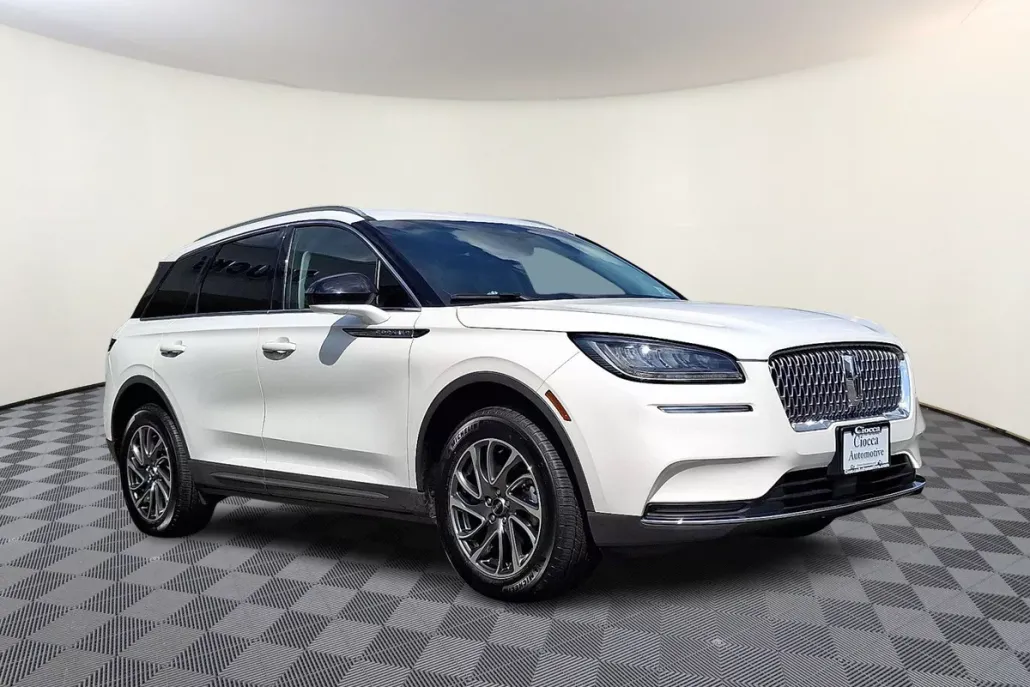 2021 Lincoln Corsair Standard photo 1
