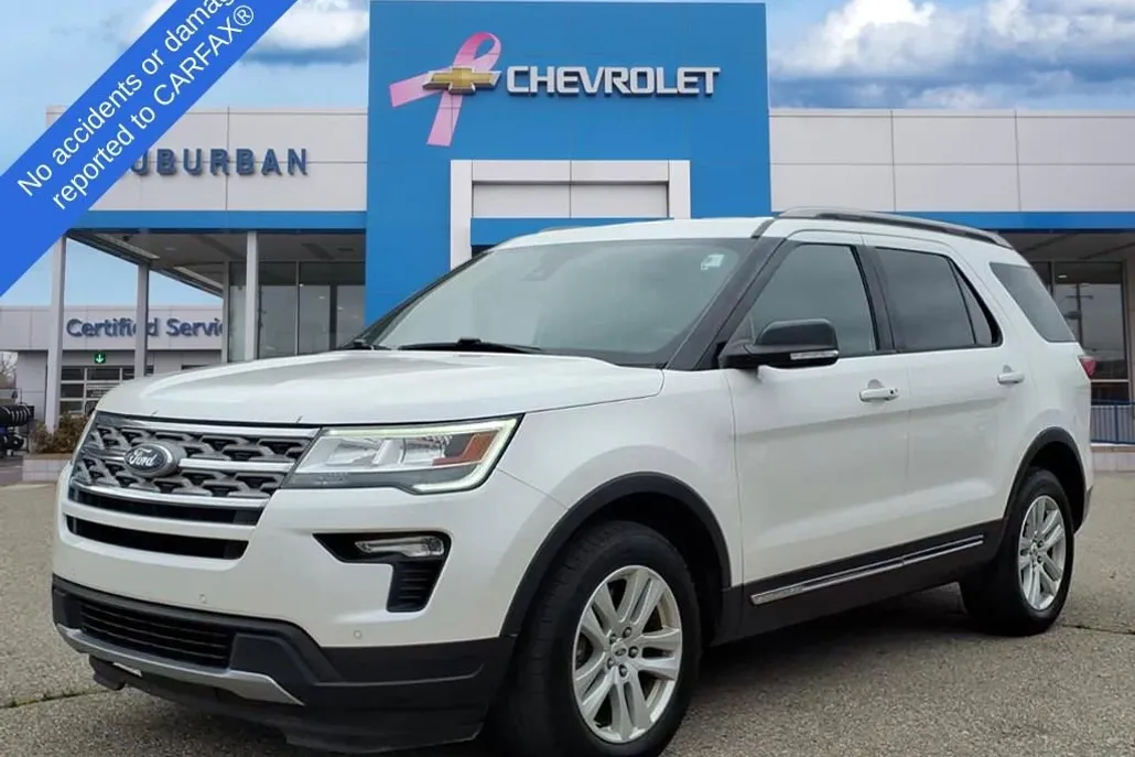 2018 Ford Explorer XLT photo 1
