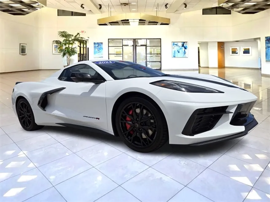 2024 Chevrolet Corvette Stingray 2LT photo 1