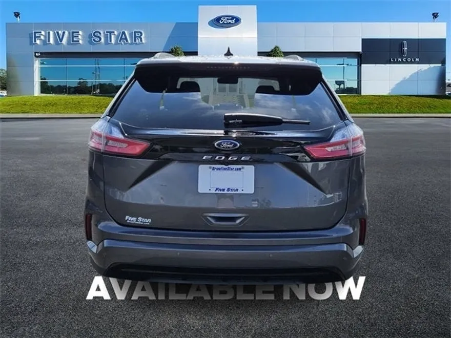 2022 Ford Edge ST photo 6