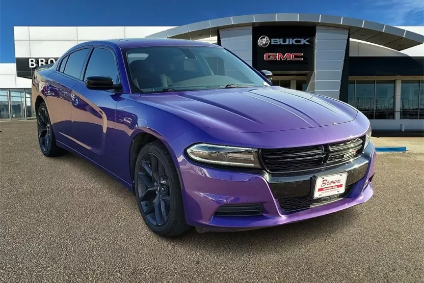 2019 Dodge Charger SXT photo 1
