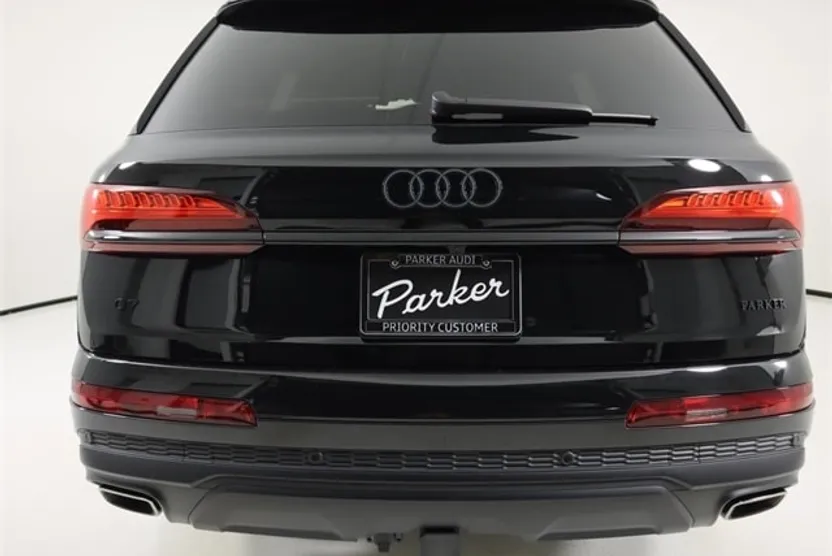 2025 Audi Q7 45 Premium Plus photo 1