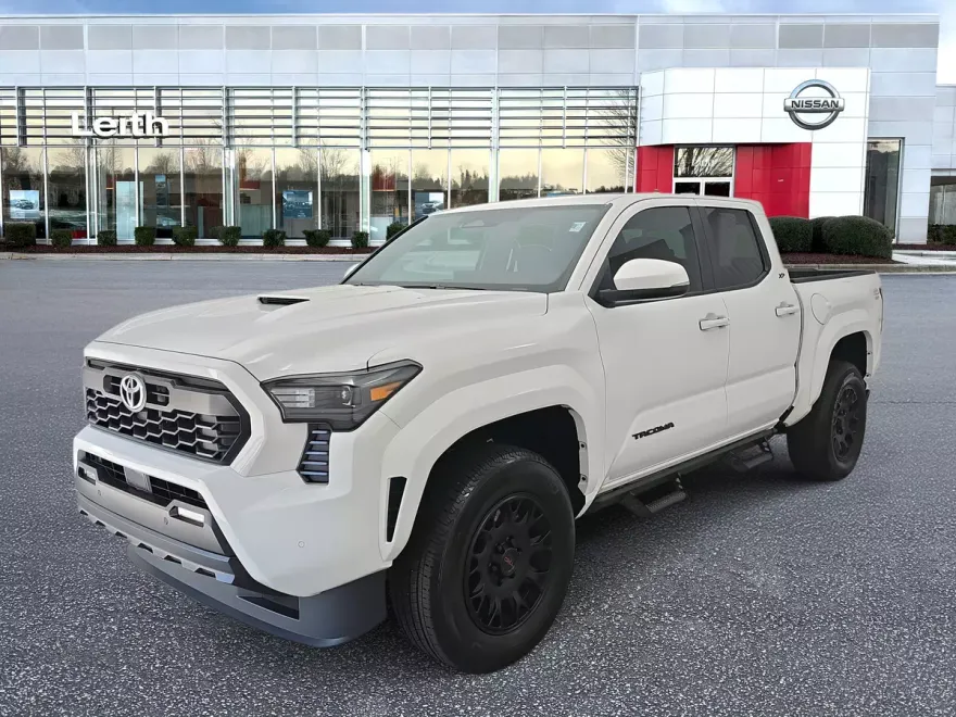 2024 Toyota Tacoma TRD Sport photo 1