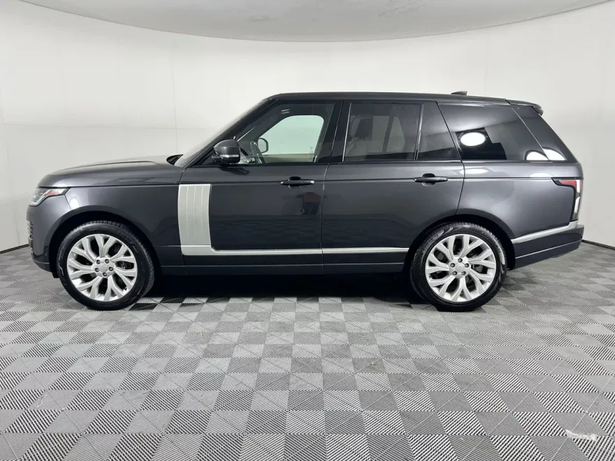 2022 Land Rover Range Rover P525 HSE HSE Westminster Edition photo 1