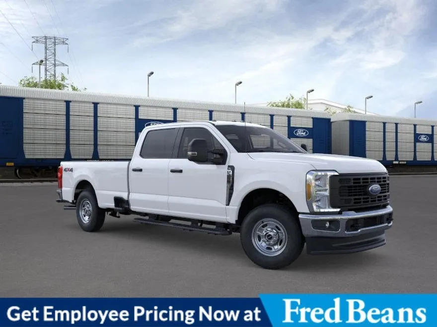 2025 Ford F-250 Lariat photo 1