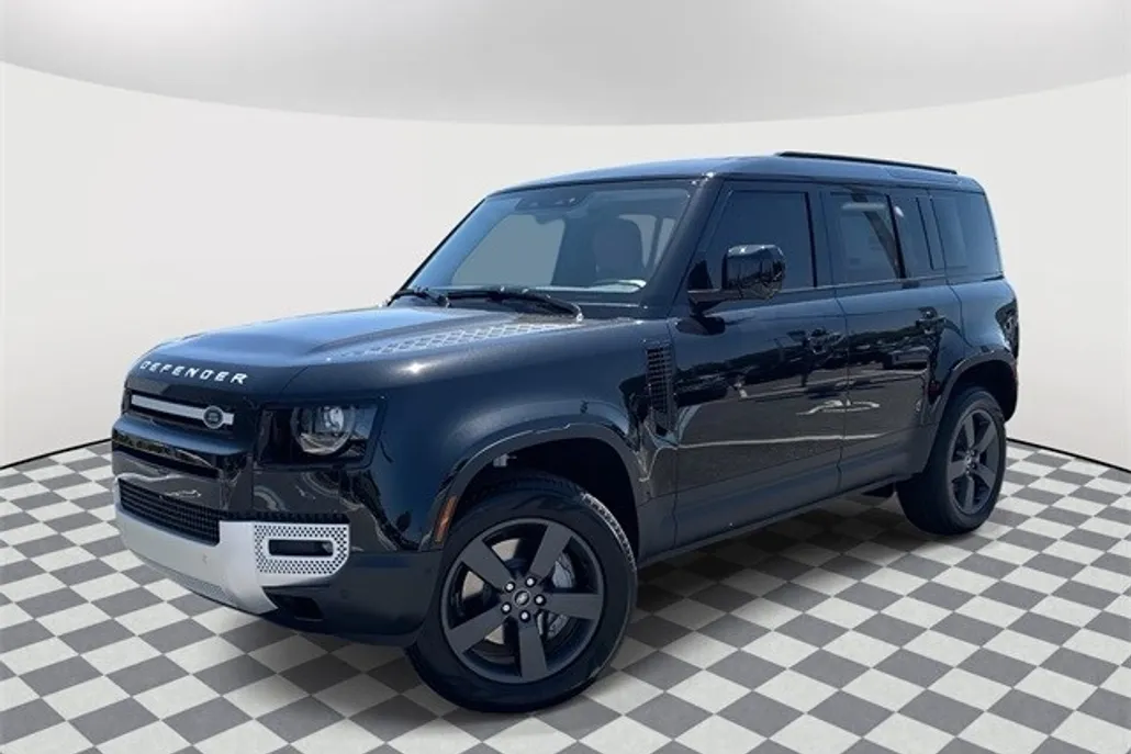 2025 Land Rover Defender 110 S photo 1