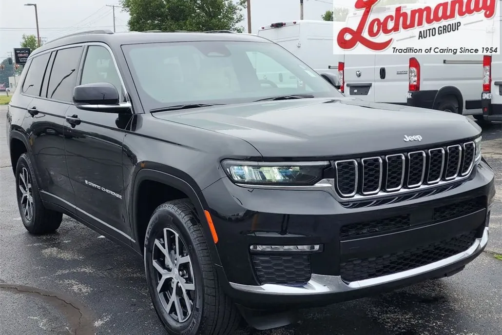2024 Jeep Grand Cherokee Limited photo 1