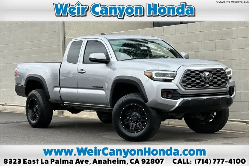 2021 Toyota Tacoma TRD Off-Road photo 1