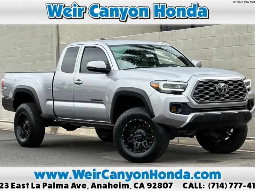 2021 Toyota Tacoma TRD Off-Road photo 1