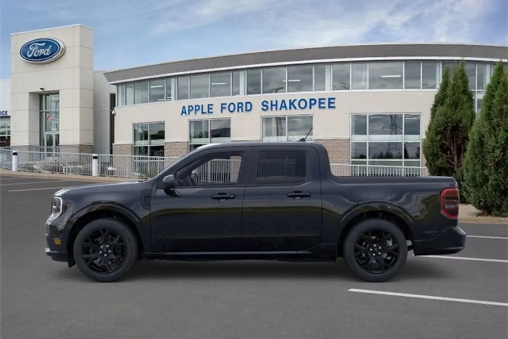 2025 Ford Maverick photo 1