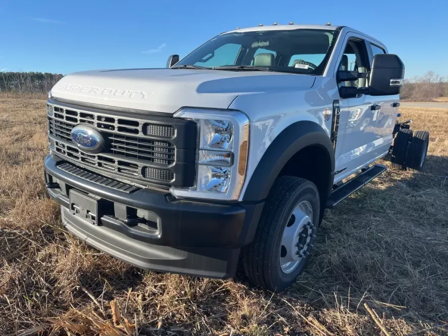2024 Ford F-450 XL photo 1