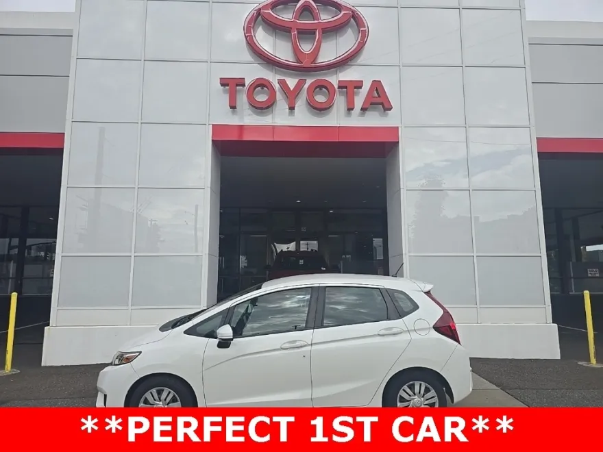 2015 Honda Fit LX photo 1