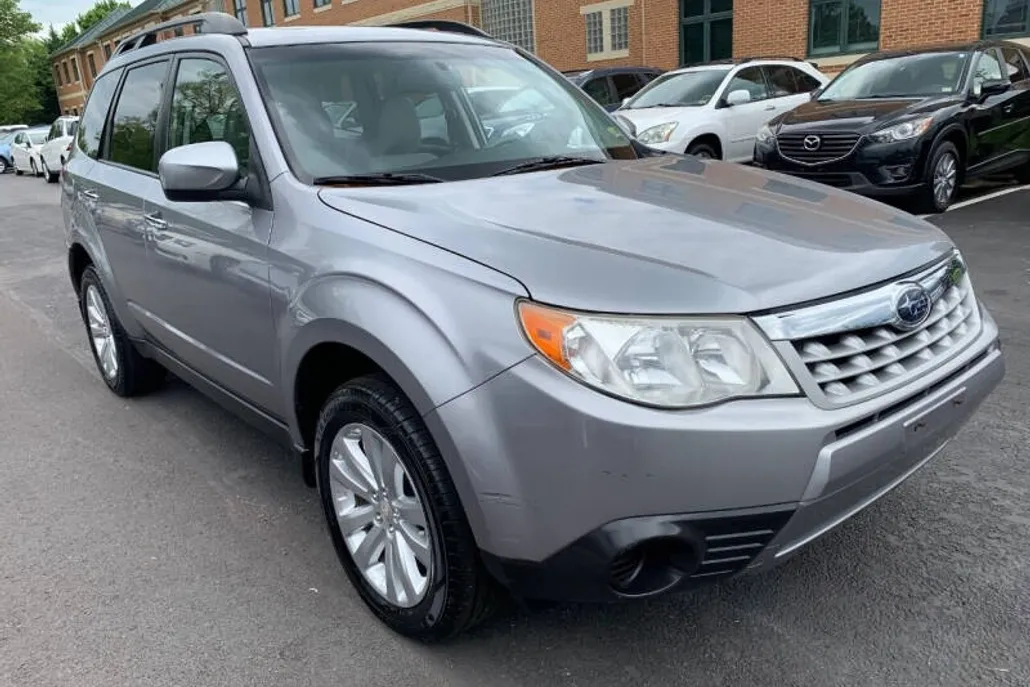 2011 Subaru Forester 2.5X Premium photo 1