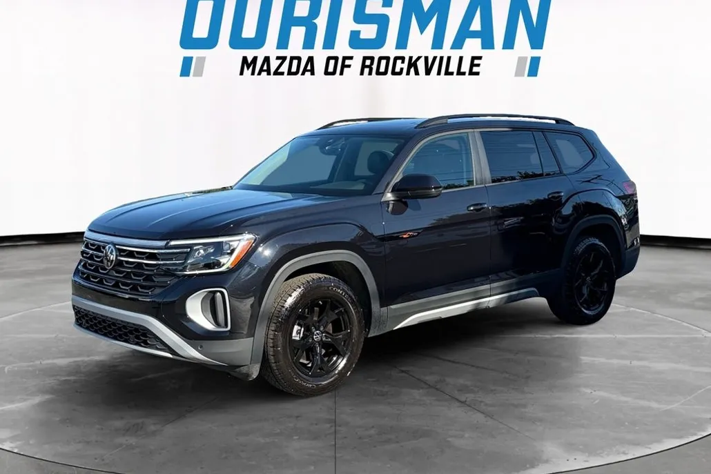 2024 Volkswagen Atlas Peak Edition SE Technology photo 1