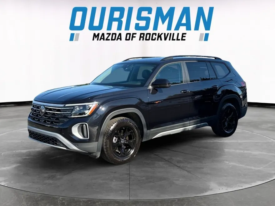 2024 Volkswagen Atlas Peak Edition SE Technology photo 1