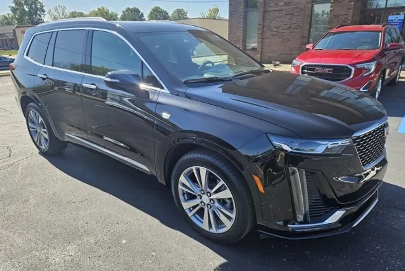 2023 Cadillac XT6 Premium Luxury photo 1